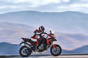MY22_Ducati_Multistrada_V4_PikesPeak_109_UC347851_High.jpg