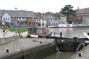 Les motos seront interdites de stationnement dans la rue à Stratford