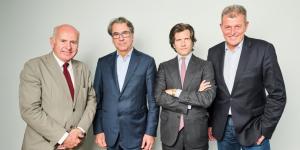 La présidente nouvellement élue de l'ACEM, Michele Colannino, ainsi que trois vice-présidents, Stefan Pierer, Eric de Seynes et Markus Schramm.  - ACEM