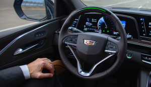 Volant Cadillac SuperCruise avec mains libres