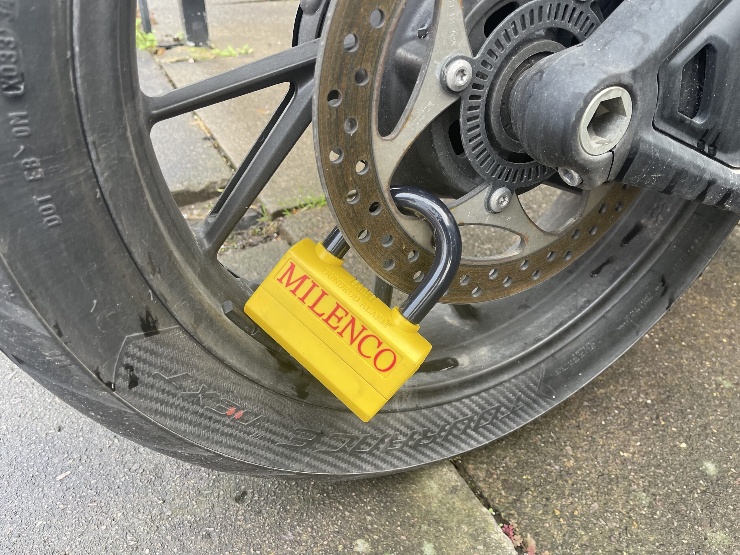 Milenco Milenco Dunrod Alarme et examen de la sécurité des motos antivol en U