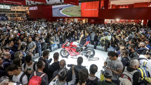Les salons de la moto pourraient-ils appartenir au passé ?