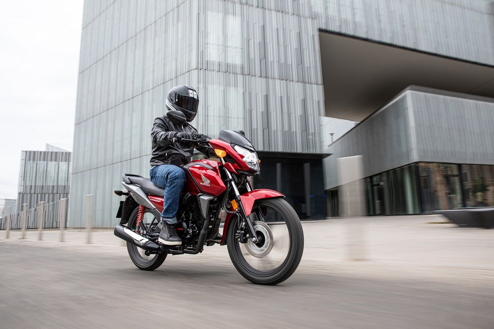 MAG demande au comité des transports de considérer les motos "flexibilité, commodité"