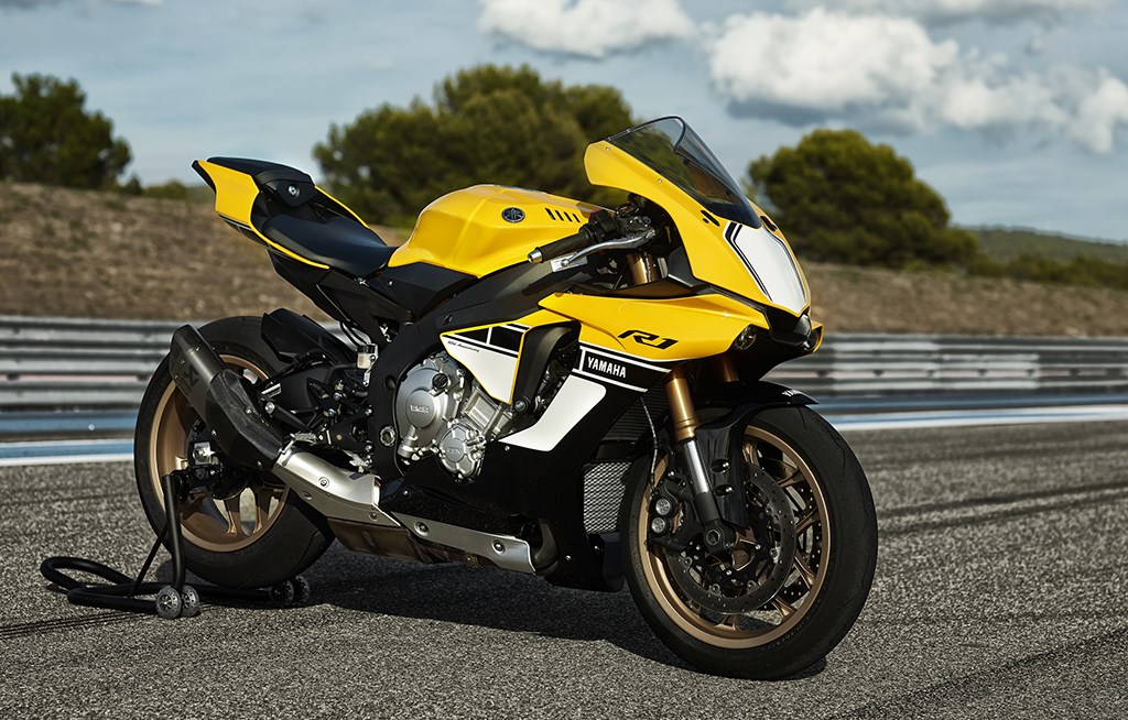 Yamaha R1 - L'évolution de l'emblématique moto sportive phare de Yamaha