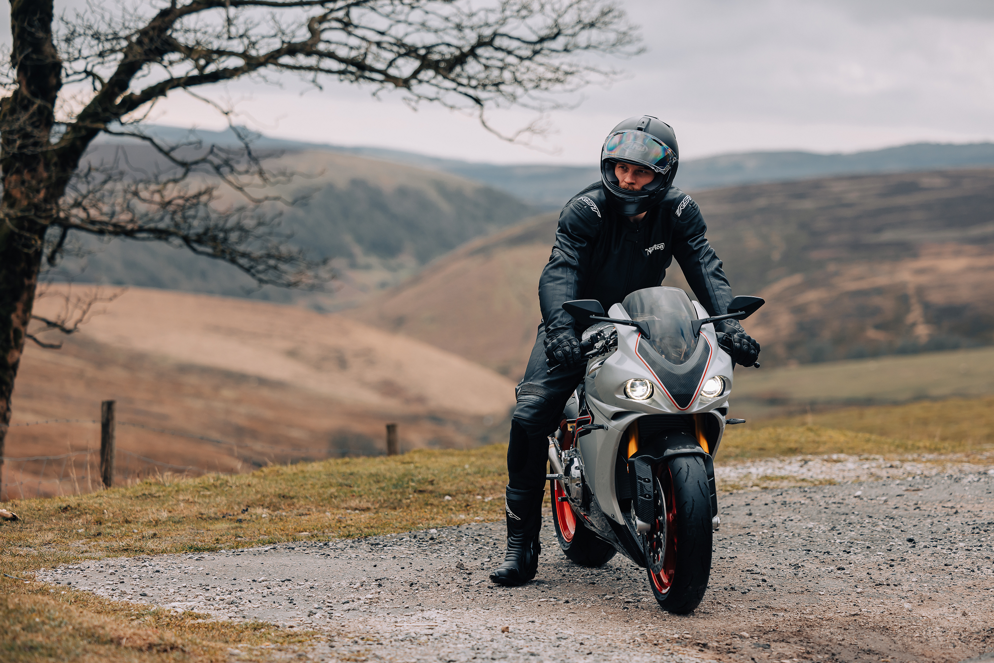 Norton entame le processus de livraison du vélo supersport V4SV