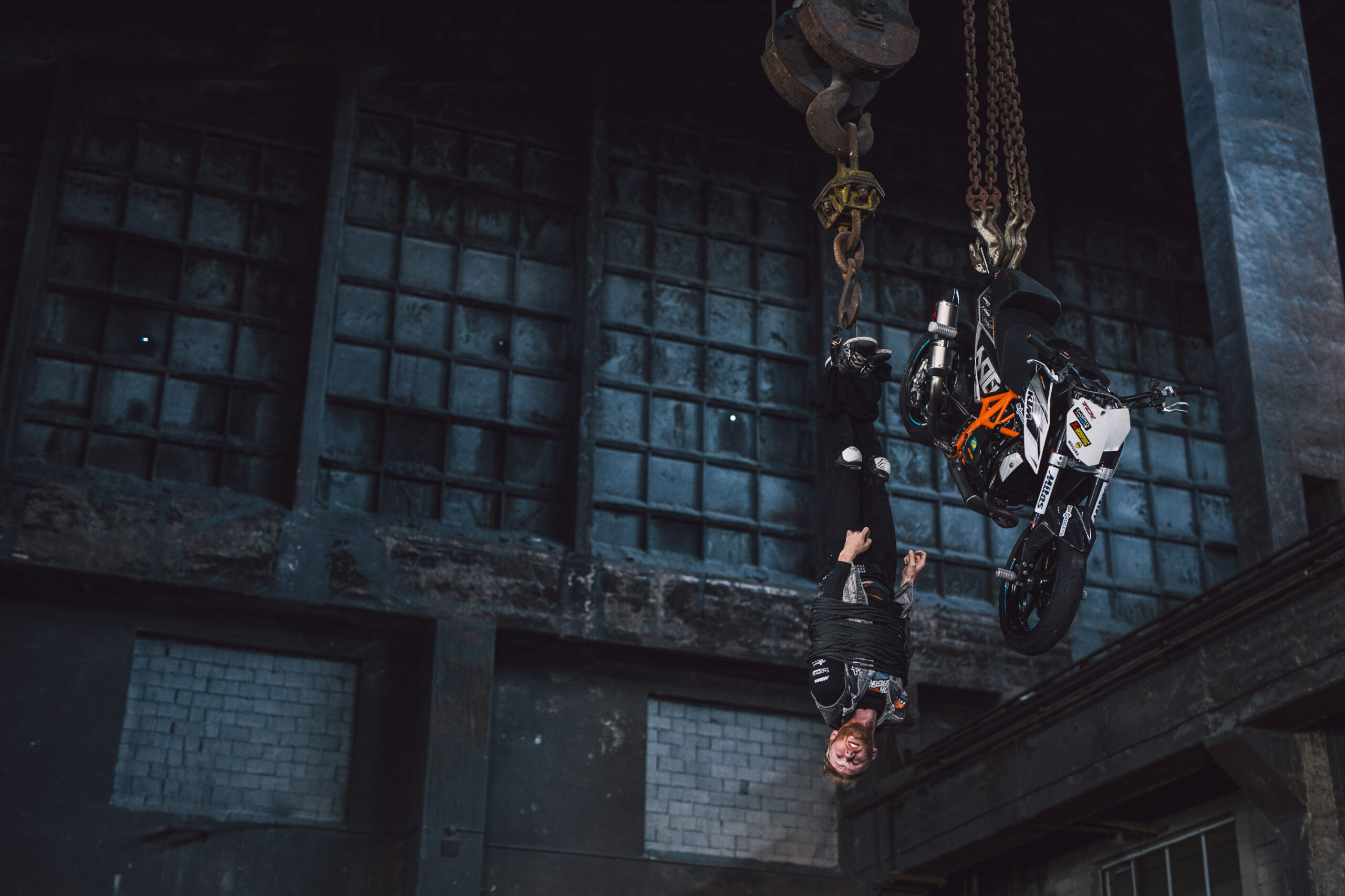 La nouvelle vidéo de cascades de KTM est dingue