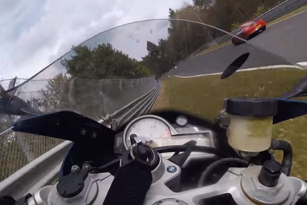 Un pilote BMW est touché au Nürburgring et le sauve