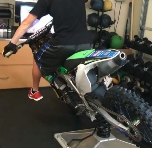 VIDÉO : simulation de moto
