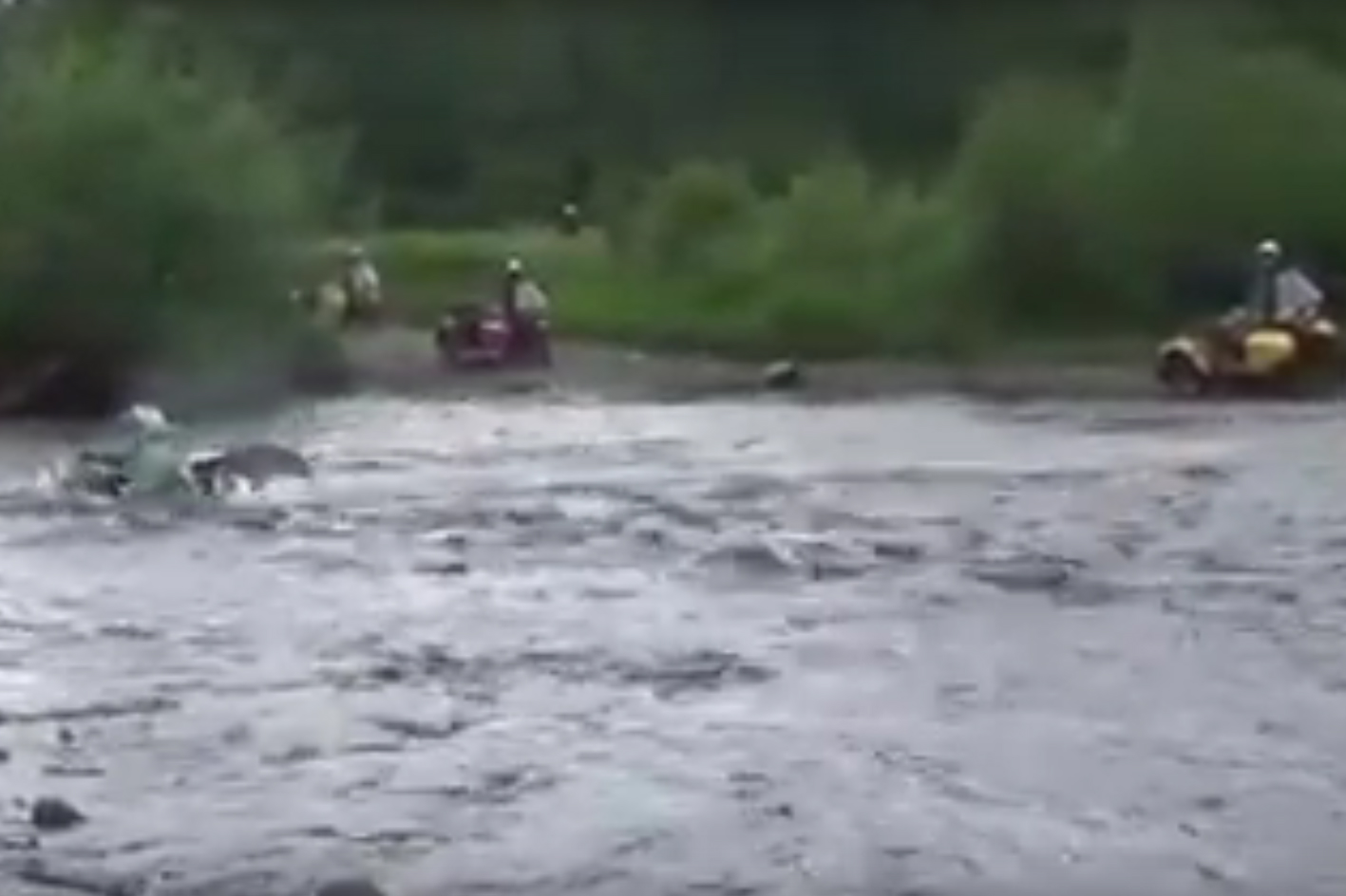 Vidéo : Traversée extrême de la rivière russe