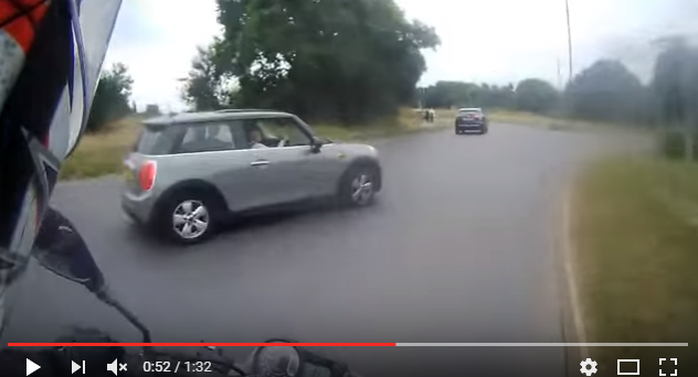 Voiture ou cavalier ?
