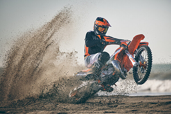 KTM, Husqvarna et GasGas annoncent des promotions `` sans TVA '' sur les vélos d'enduro 2023