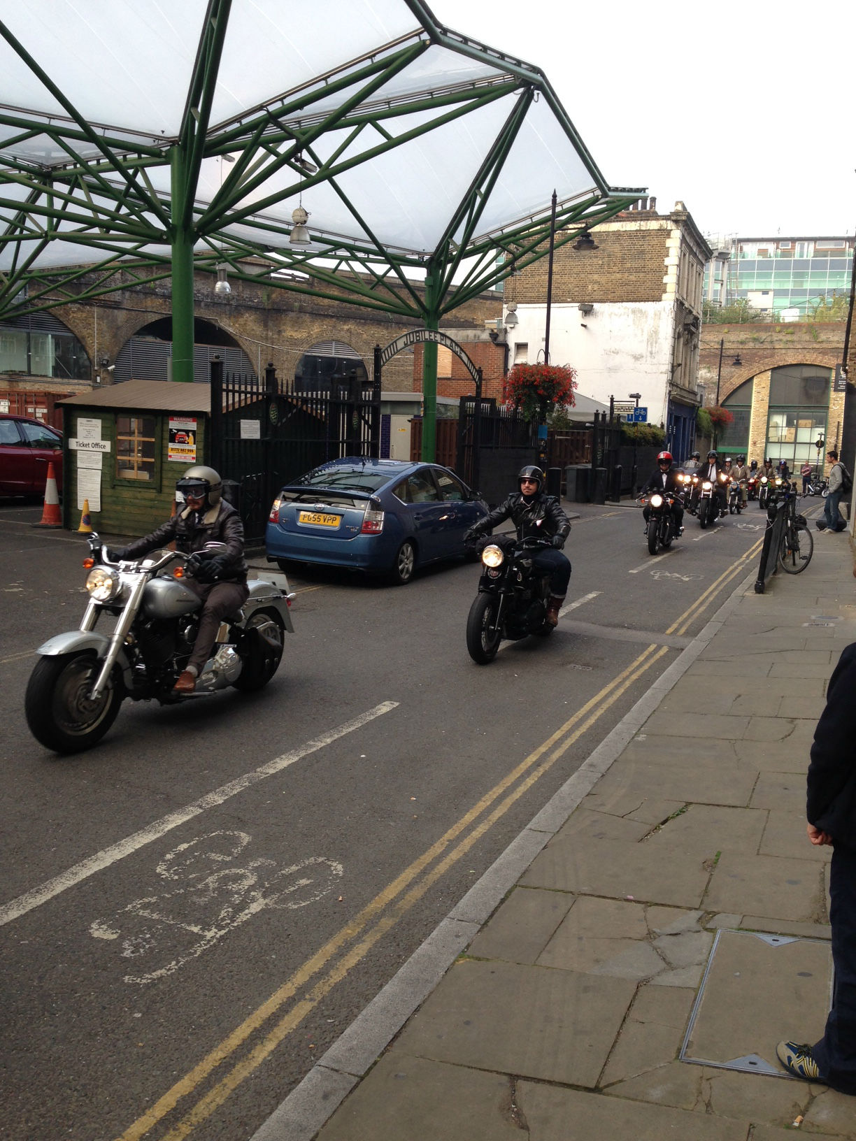 Critique : Distinguished Gentleman's Ride