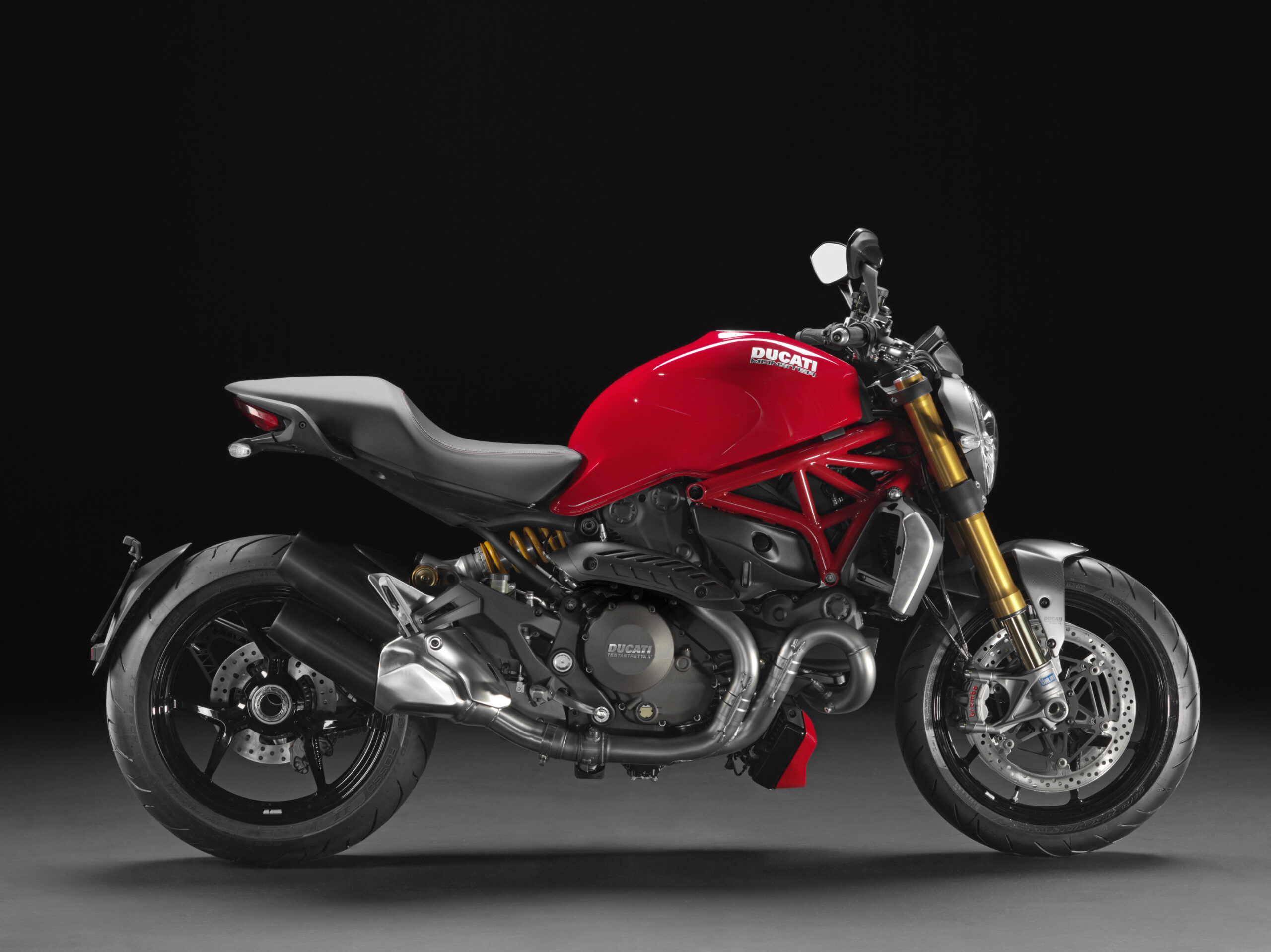 Envie d'un Monster 1200S ?  Que penses-tu de ceux-ci?
