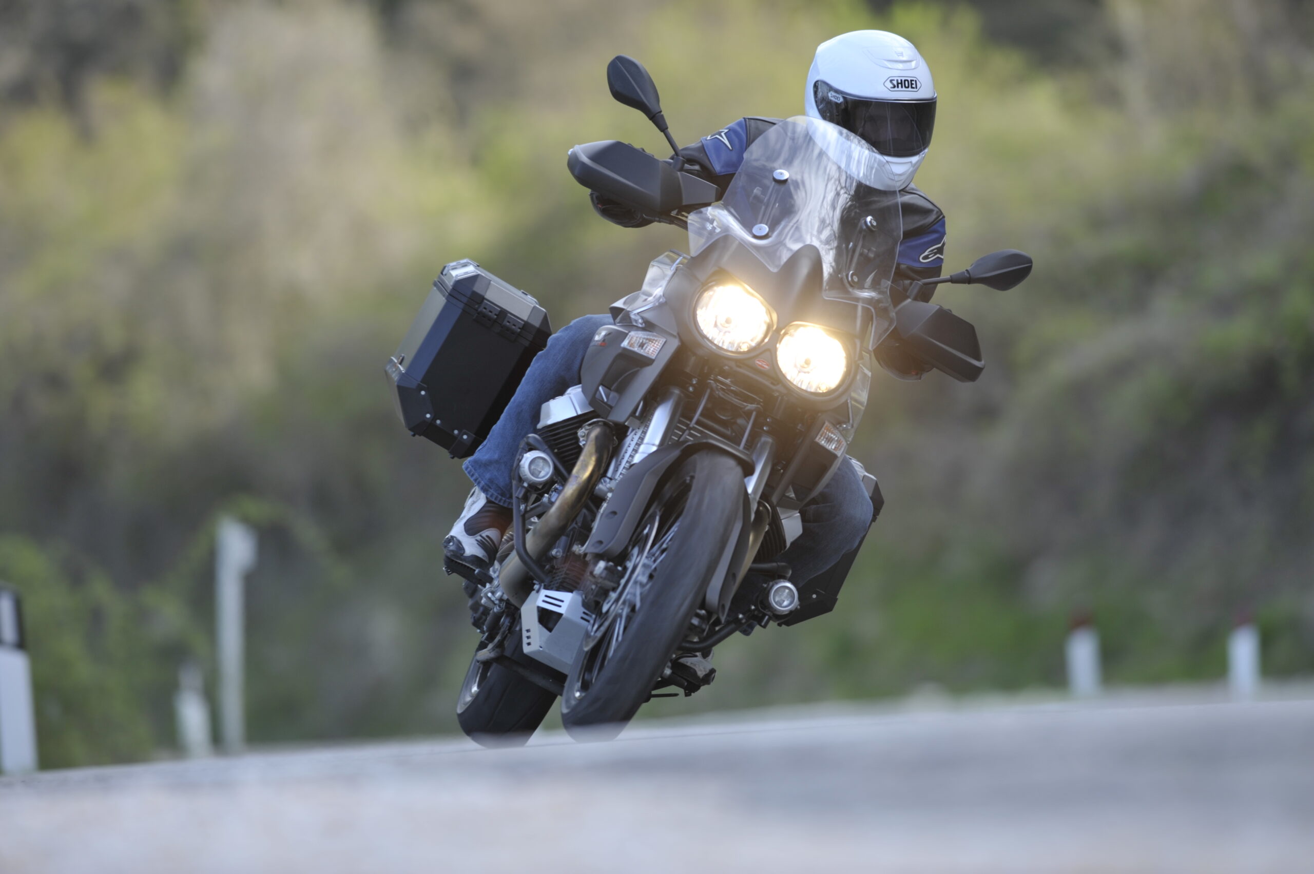 La Moto Guzzi V100 Stelvio débarque cette année !