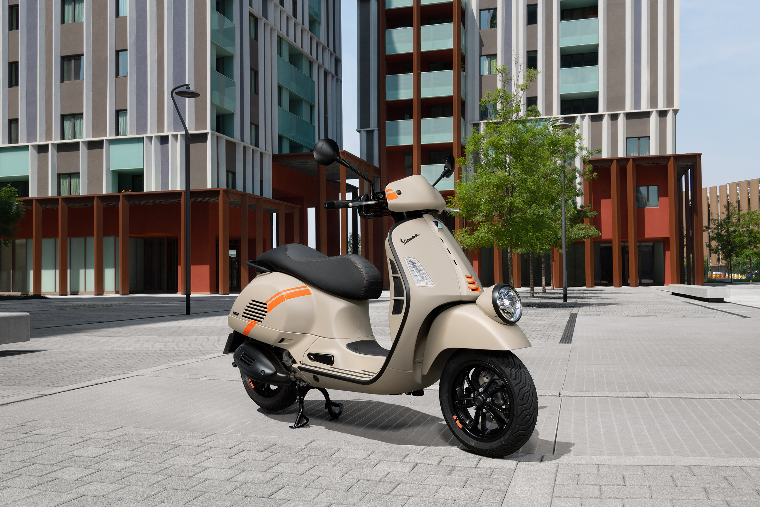 La Vespa Gtv mise à jour apporte plus de puissance à une Vespa que jamais auparavant