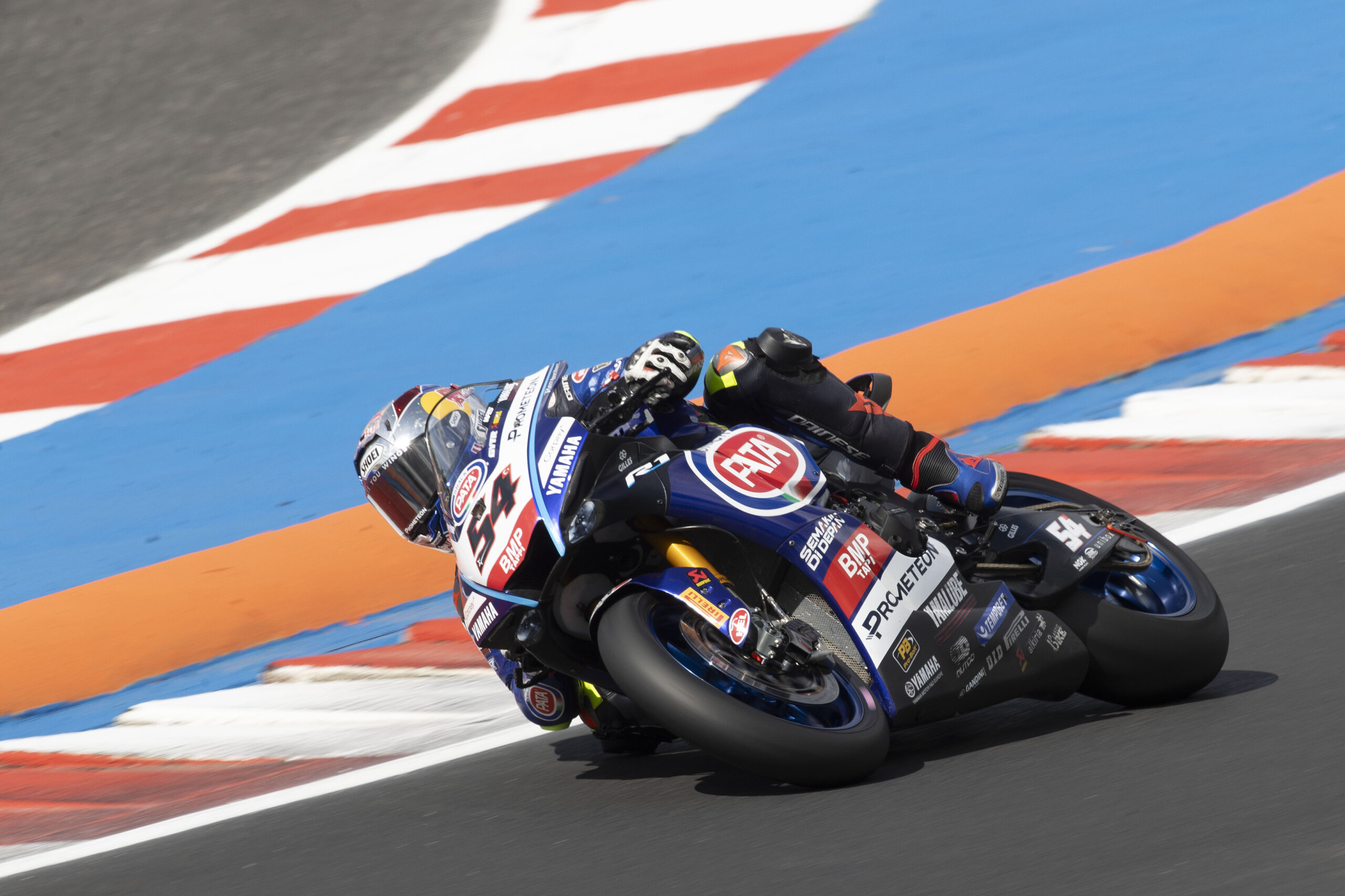 Le problème qui a causé le crash de Razgatlioglu WSBK Race 2 "ne doit pas se produire", déclare Pirelli