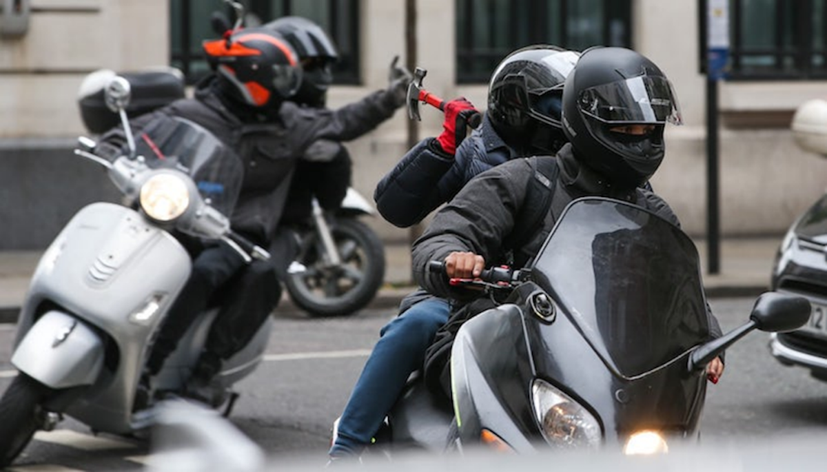 TOAD TALKS : Le vol de moto n'est pas à l'ordre du jour, mais le vol de téléphone portable est...
