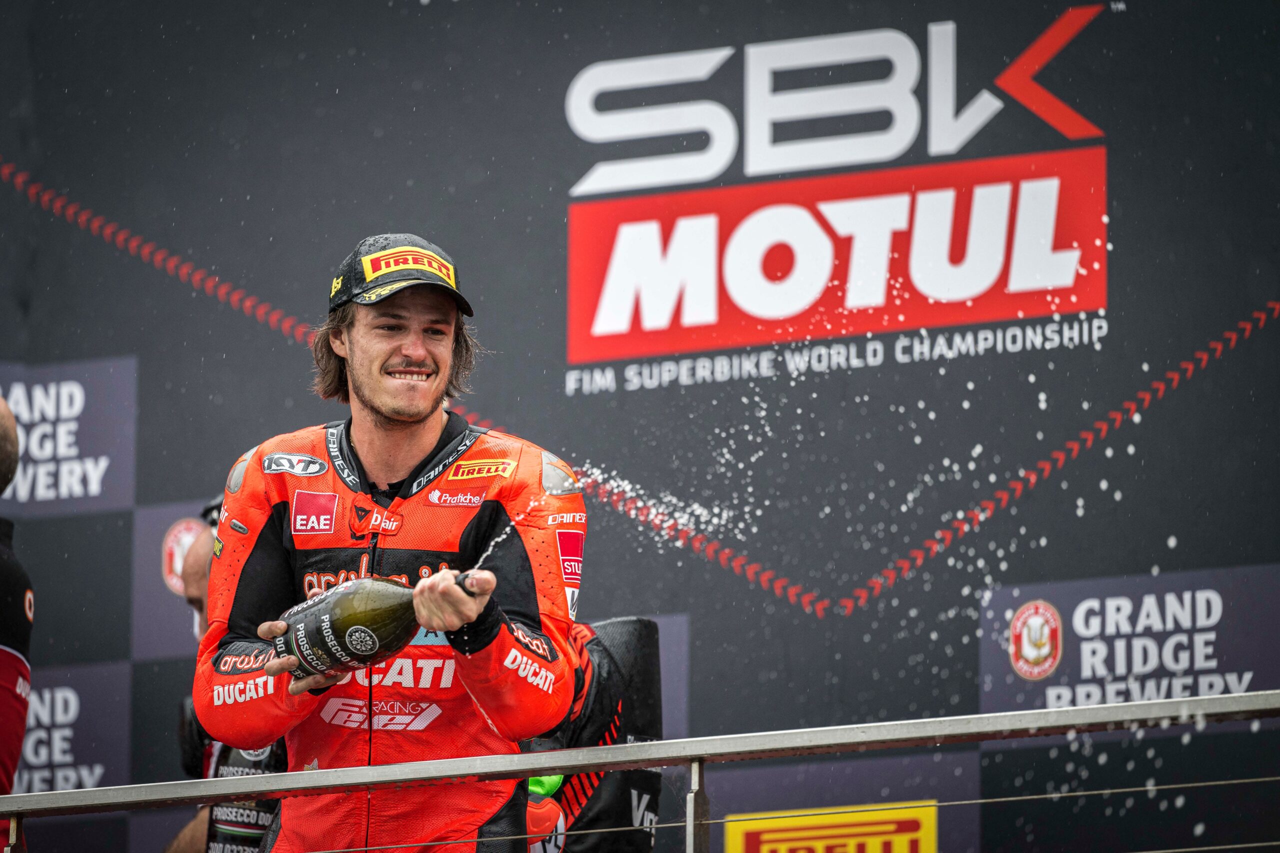 Ducati confirme Nicolo Bulega dans l'équipe d'usine WorldSBK 2024