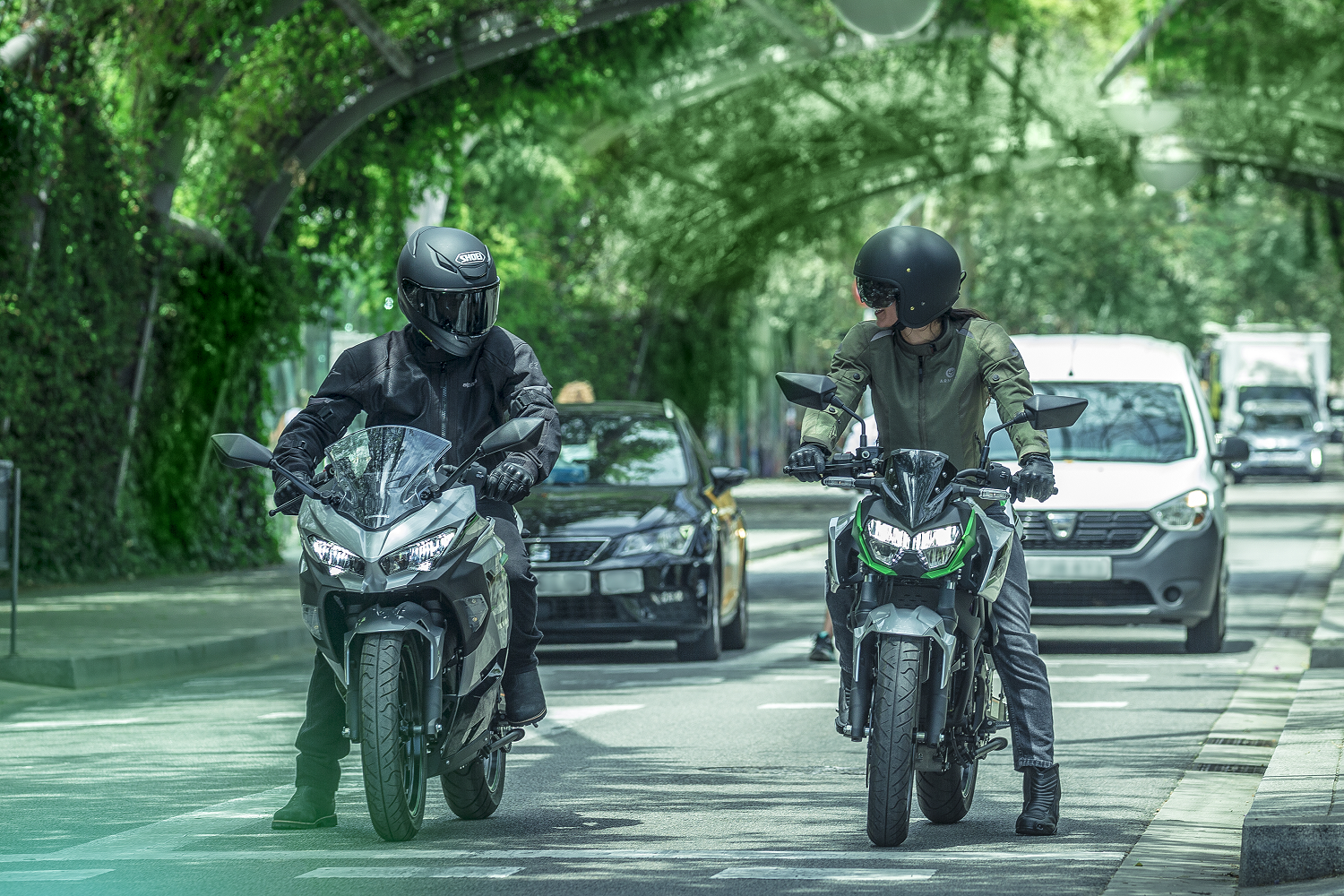 Les vélos électriques Kawasaki Ninja e-1 et Z e-1 arriveront au Royaume-Uni le mois prochain