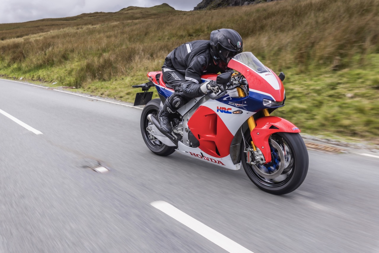 Test de la Honda RC213V-S – Réplique MotoGP de 200 000 £ montée sur la route