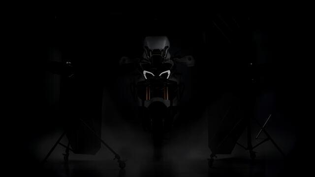 Ensemble de vélos d'aventure MV Agusta 9.5 pour la révélation de l'EICMA