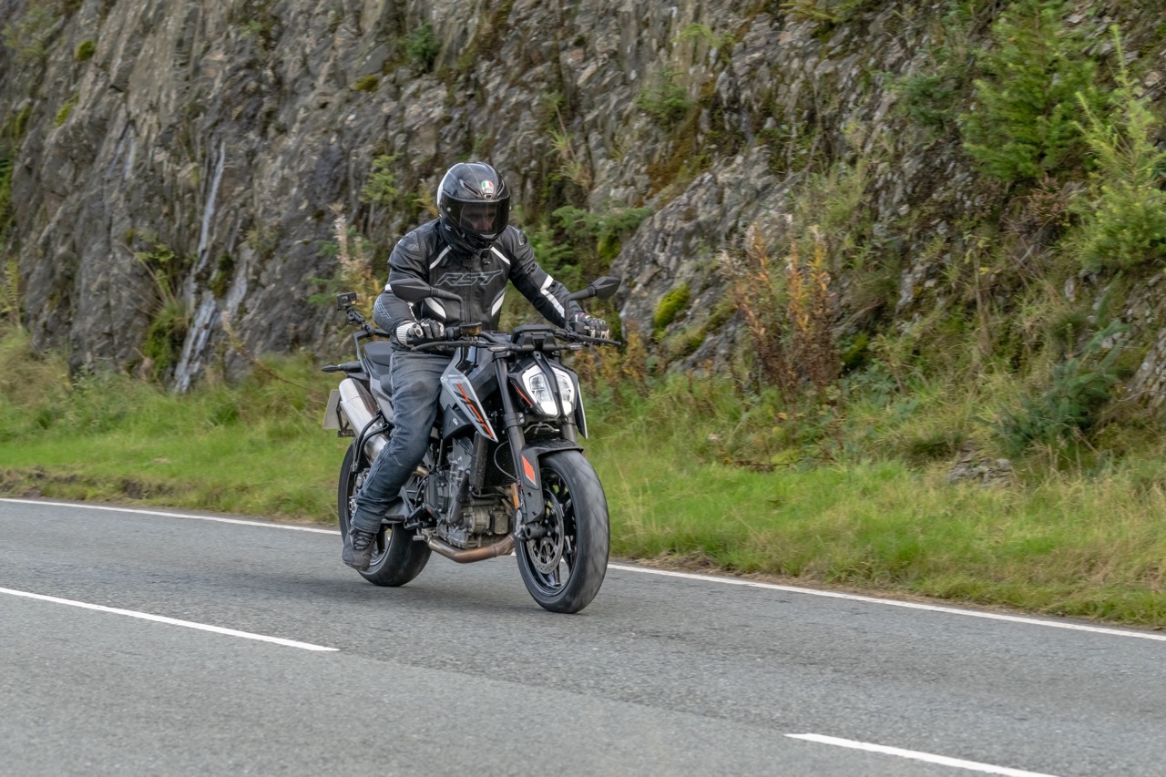 Essai de la KTM 790 Duke 2023 - Même Duke, nouvelles astuces !
