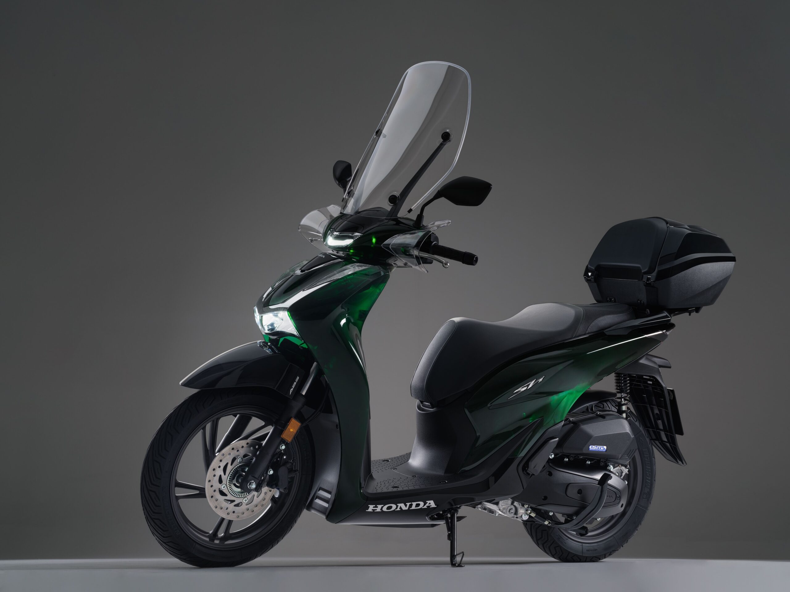 La nouvelle Honda SH125i Vetro fait la une de la gamme de scooters rétro mise à jour