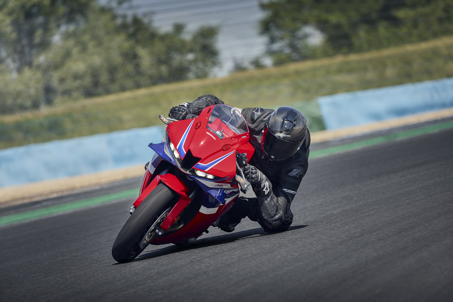 La Honda CBR600RR est de RETOUR en 2024 !