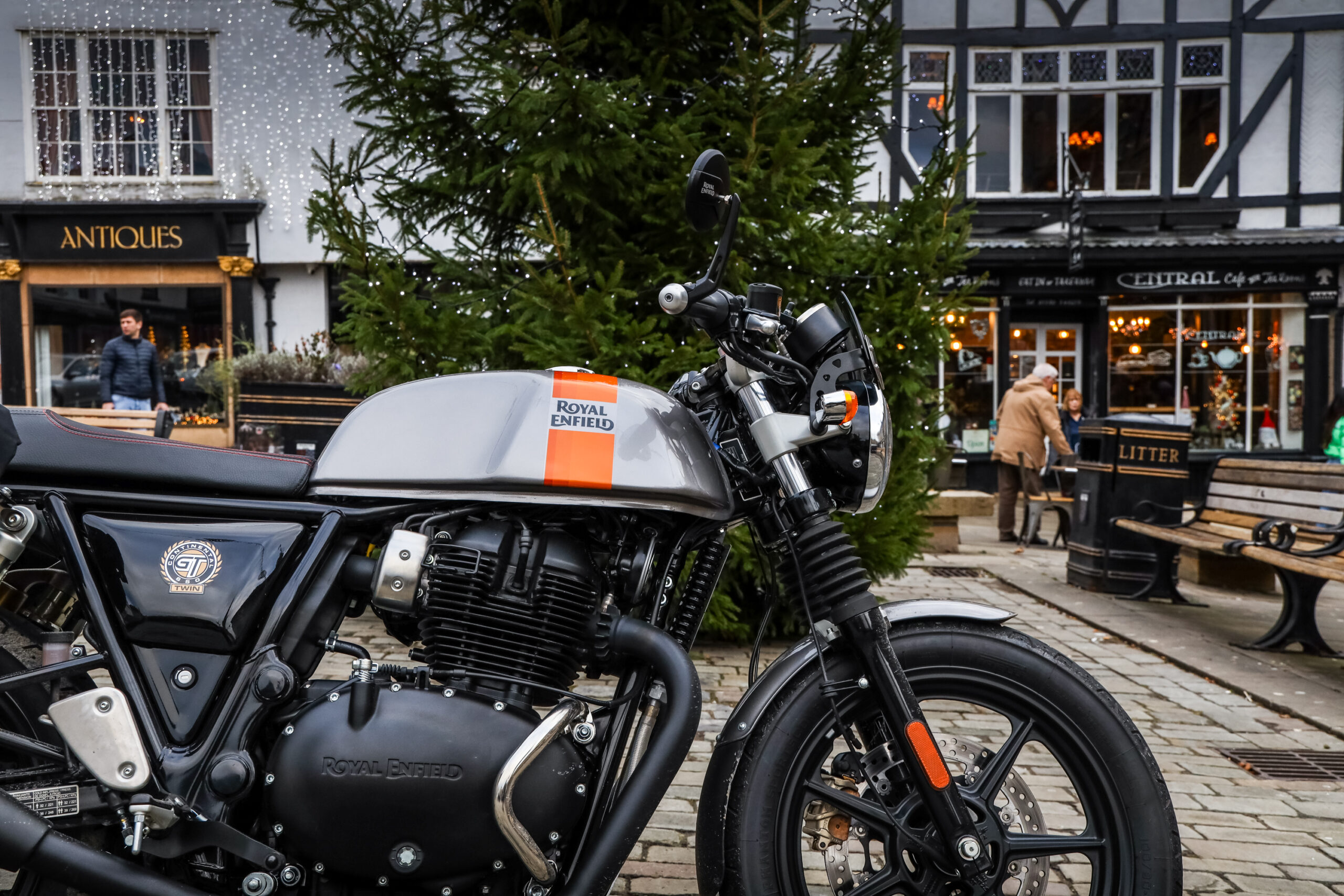 5 choses que j'ai apprises en hiver au volant d'une Royal Enfield Continental GT 650