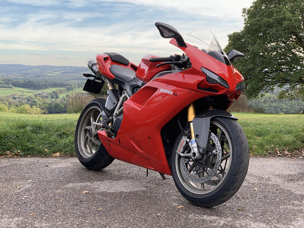 Posséder une Ducati 1198 m'a presque ruiné – mais ça en valait vraiment la peine