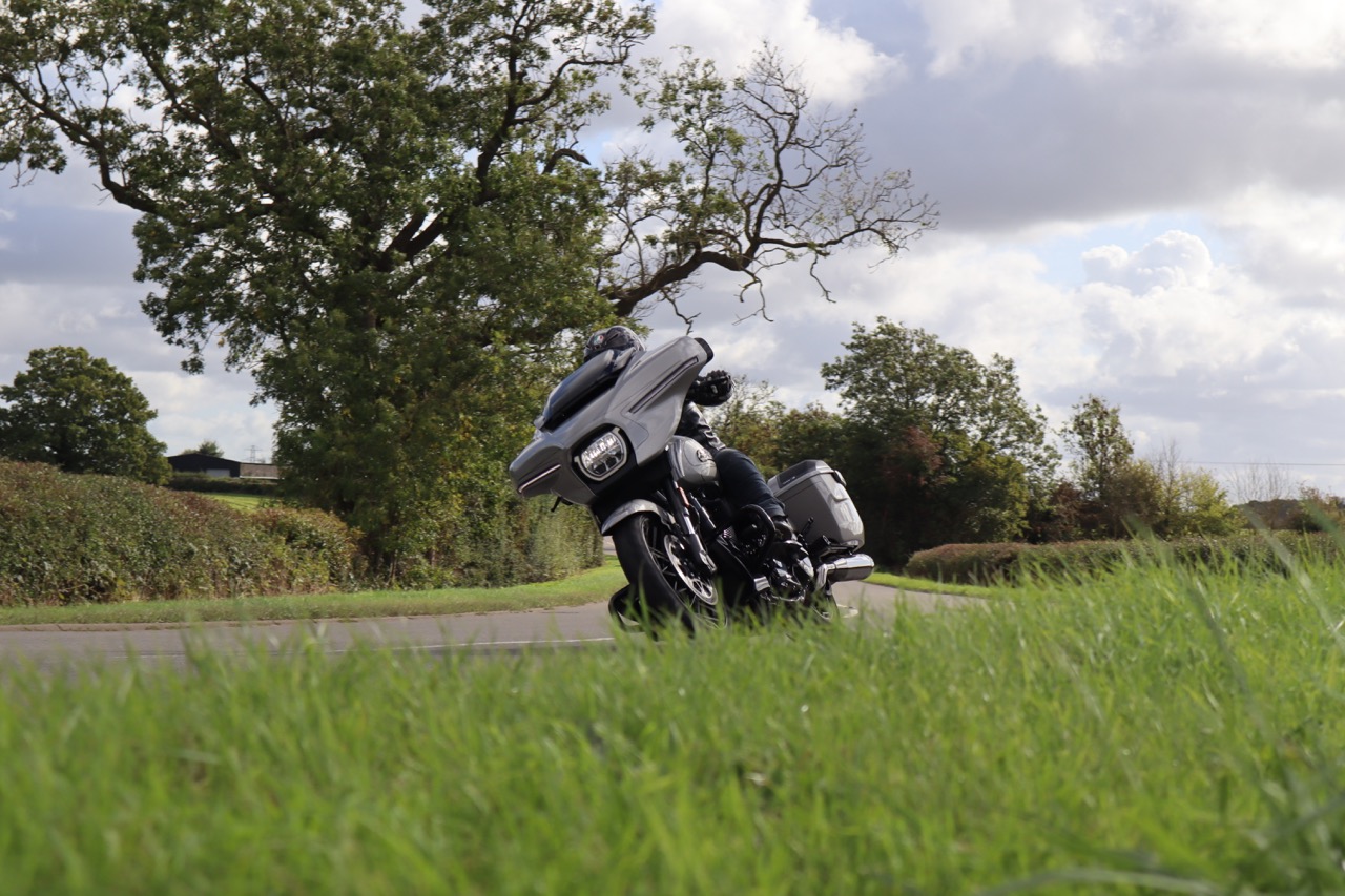 Essai de la Harley-Davidson CVO Street Glide 2023 : 38 000 £ montés en tourer