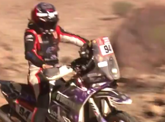 Le copilote du Dakar sort à mi-étape pour aider un pilote en difficulté