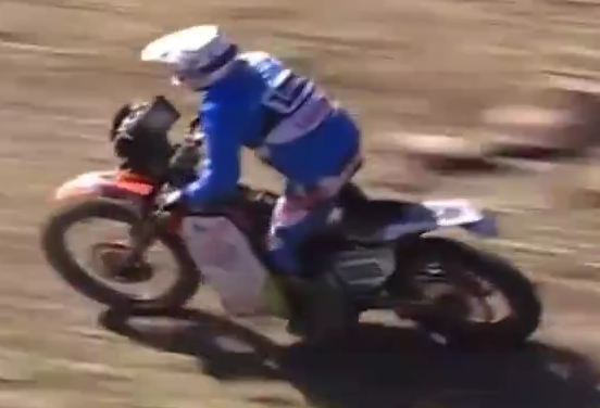 Le vélo de rallye Dakar SNAPS IN DEMI à mi-étape