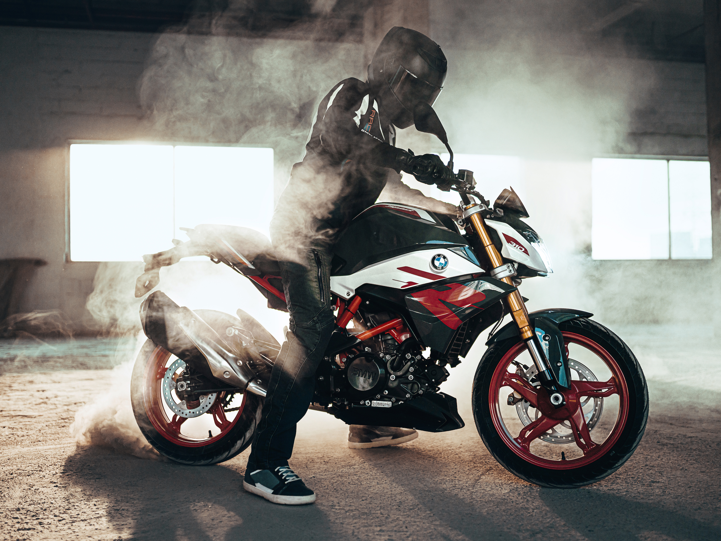 BMW franchit une étape importante dans la moto pour marquer son 100e anniversaire