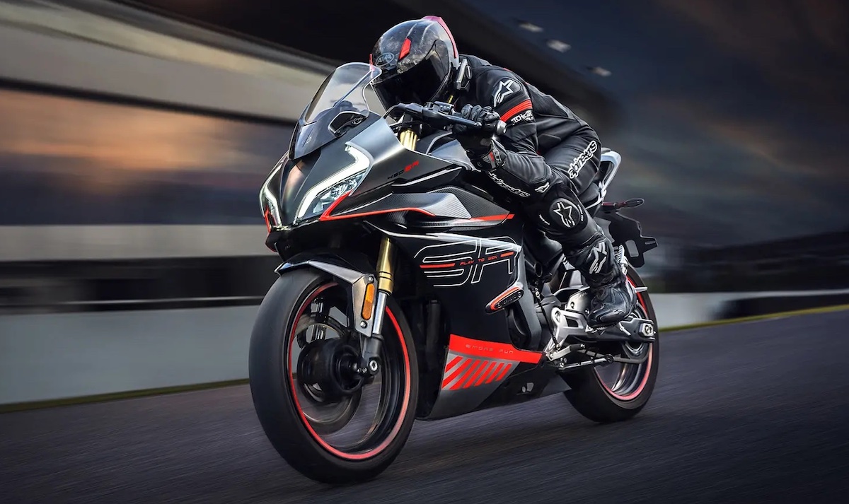 CFMoto prépare un vélo de sport électrique