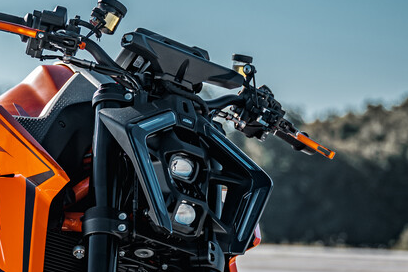 KTM 1390 Super Duke GT en préparation