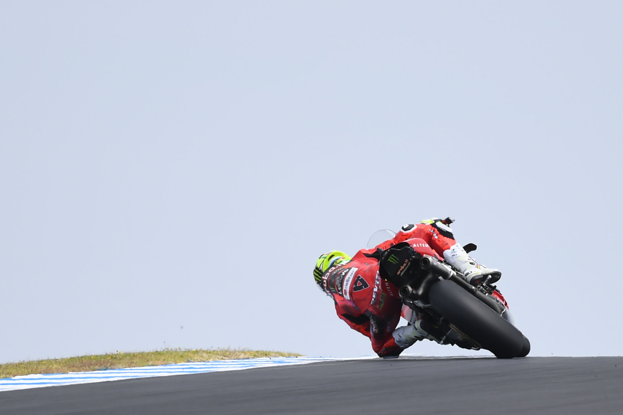 Le nouvel asphalte de Phillip Island tue les pneus WorldSBK et bat des records