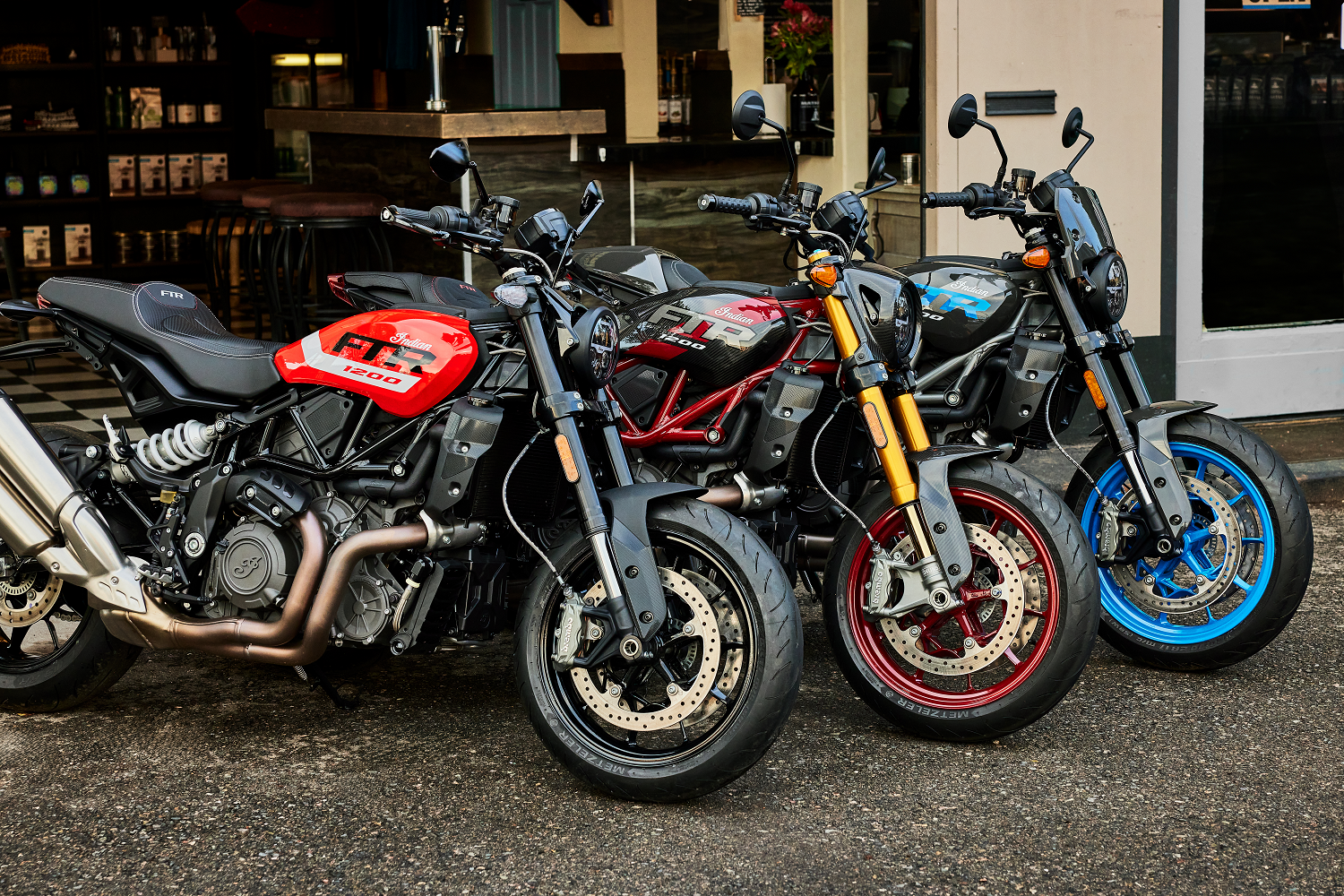 Nouvelles couleurs Racey pour le FTR indien 2024