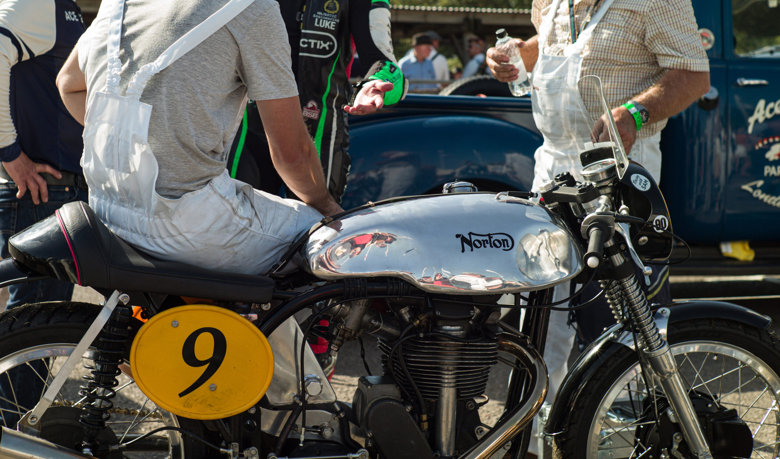 Norton se lance dans la course classique… en quelque sorte