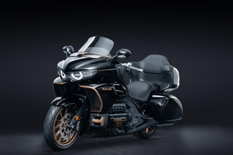 Le vaste huit cylindres GWM Souo S2000 GL brise la couverture