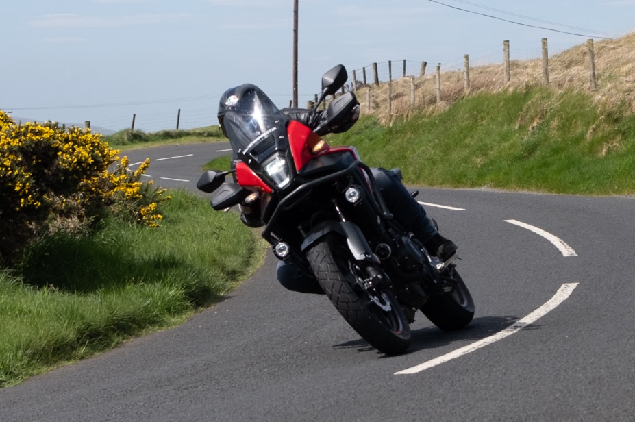 Test du Honda NX500 : nouveau remplacement du CB500X testé sur la route