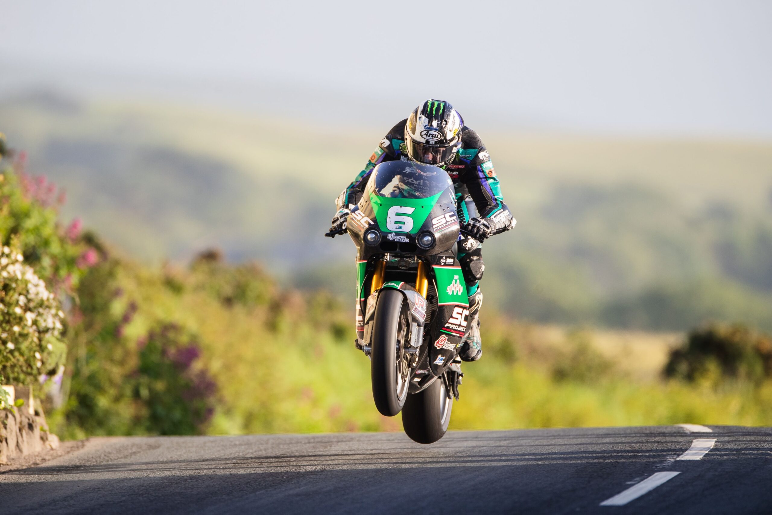 Michael Dunlop bat le record de victoires de tous les temps d'oncle Joey en TT