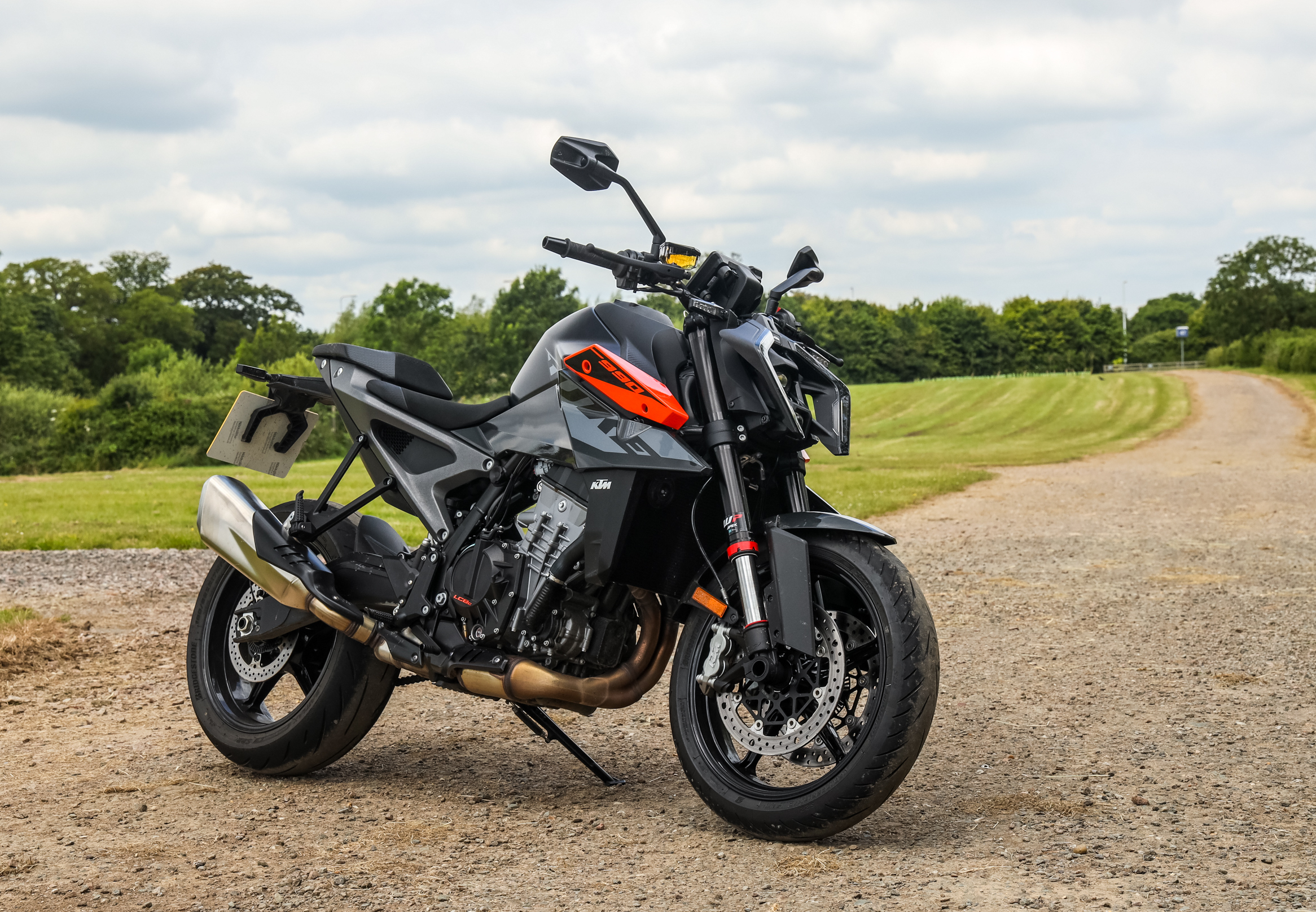 Essai de la KTM 990 Duke : une énorme amélioration, avec quelques défauts