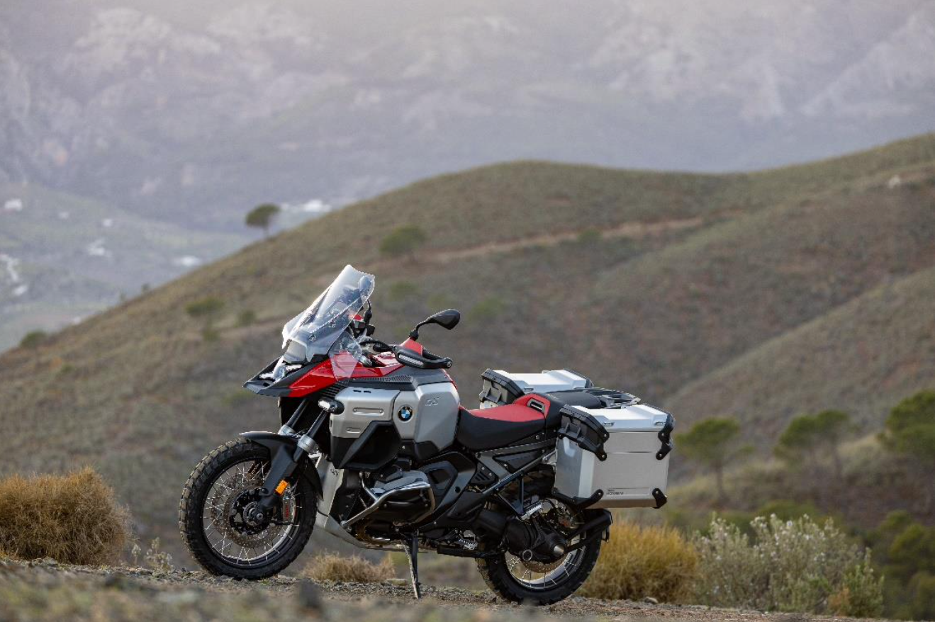 La nouvelle BMW R 1300 GSA 2025 ira aussi loin que vous le souhaitez, par l'itinéraire que vous préférez