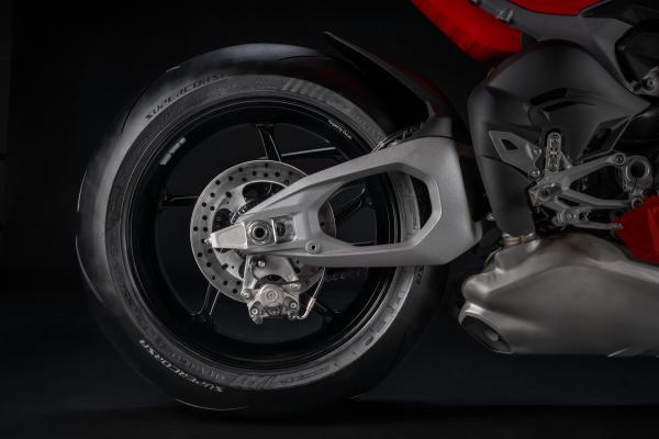Ducati Panigale V4 2025 - bras oscillant double face