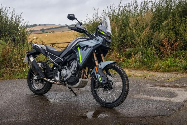 CFMoto 450MT - avant