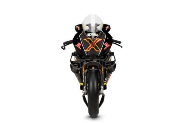 Aprilia RSV4 X ec3ma avant