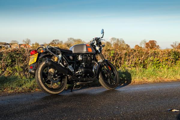 Royal Enfield Continental GT 650 - arrière