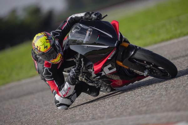 Fantic Imola Sportbike en piste