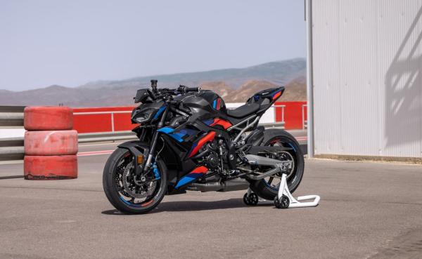 Nouvelle BMW M1000 R